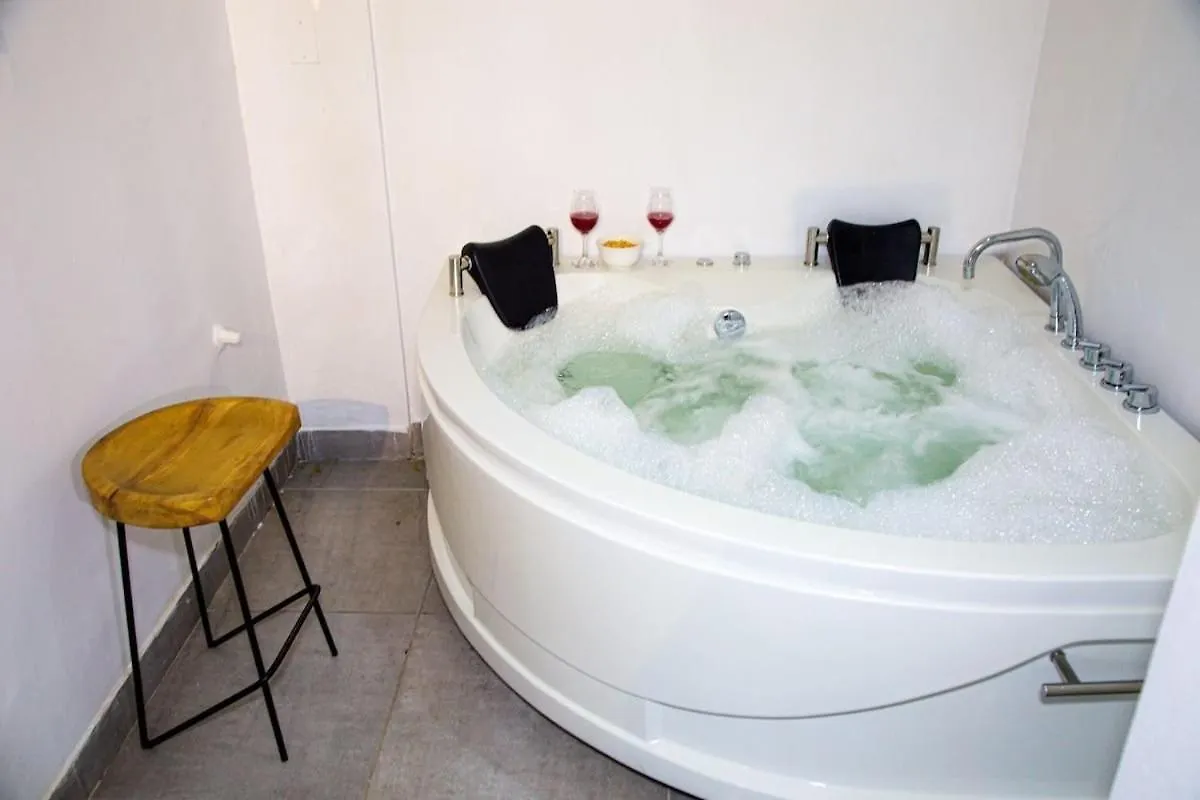 メデジン Casa Jiwa In Provenzaヴィラ 0*,  コロンビア