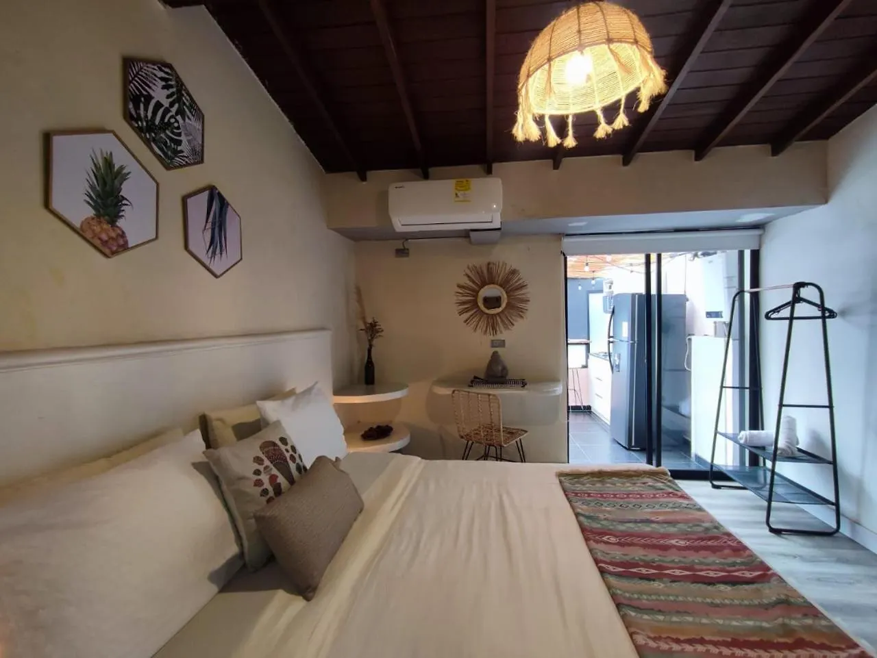 Casa Jiwa In Provenza Villa Medellin